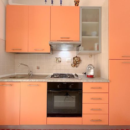 Elegant House - Centro - 400Mt Dal Mare Apartment Вентимиля Екстериор снимка